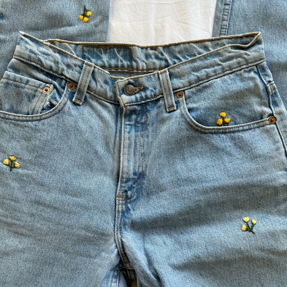 Levi’s light wash 501 jeans